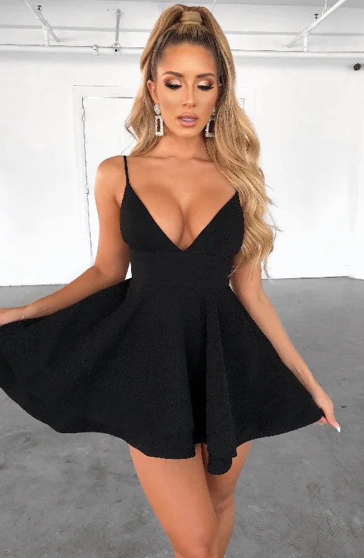 "Trendy casual dresses for women to wear at the beach"Amanda Mini Dress - Black