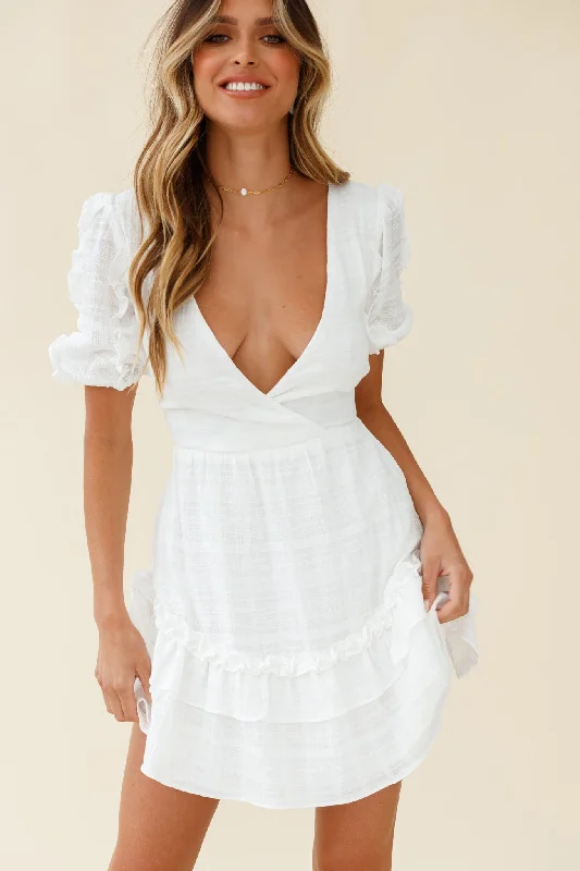 "Bohemian - style women's dresses for music festivals"Andes Puff Sleeve Key-Hole Back Dress White "Bohemian - style women's dresses for music festivals"Andes Puff Sleeve Key-Hole Back Dress White