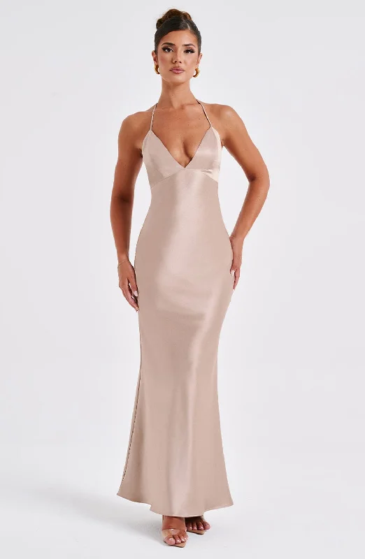 Breathable Chiffon Maxi Dresses for Hot DaysDelphine Maxi Dress - Champagne