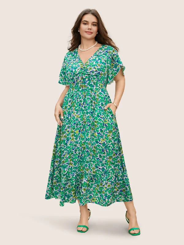 Short - Sleeved Shirt - Style Maxi Dresses for a Casual LookFloral Button Detail Petal Sleeve Maxi Dress