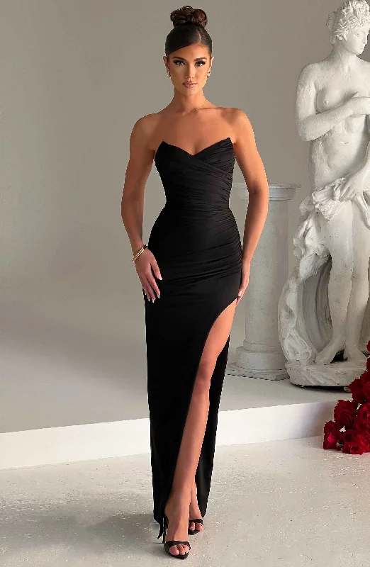 Fiery Red Maxi Dresses for a Dramatic LookGiovanna Maxi Dress - Black