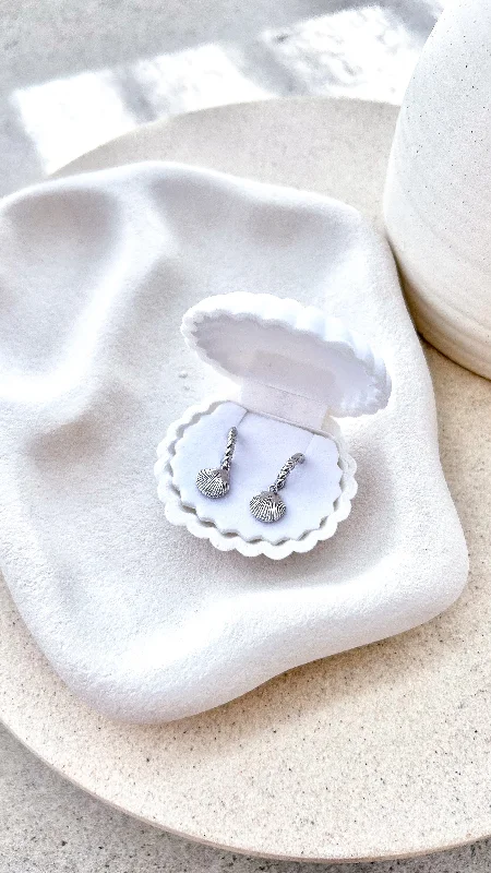 "New Arrivals Discount: 20% Off on Latest Women's Dress Collections"Lahana Hoops - Silver "New Arrivals Discount: 20% Off on Latest Women's Dress Collections"Lahana Hoops - Silver