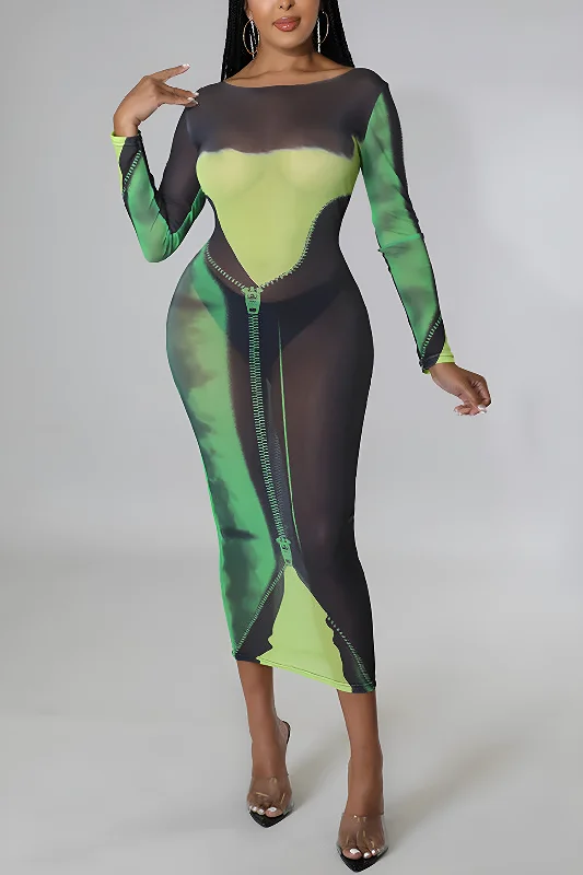 Maxi Dresses with Back Cut - Outs for a Sexy and Alluring LookPrinted Round Neck Mesh Maxi Dress