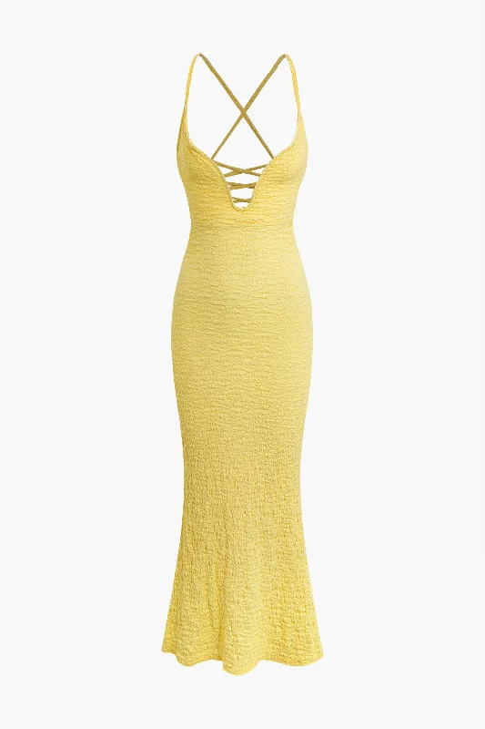 Maxi Dresses with Cinched Waists to Show Off FiguresCrisscross Back Textured V-neck Maxi Dress
