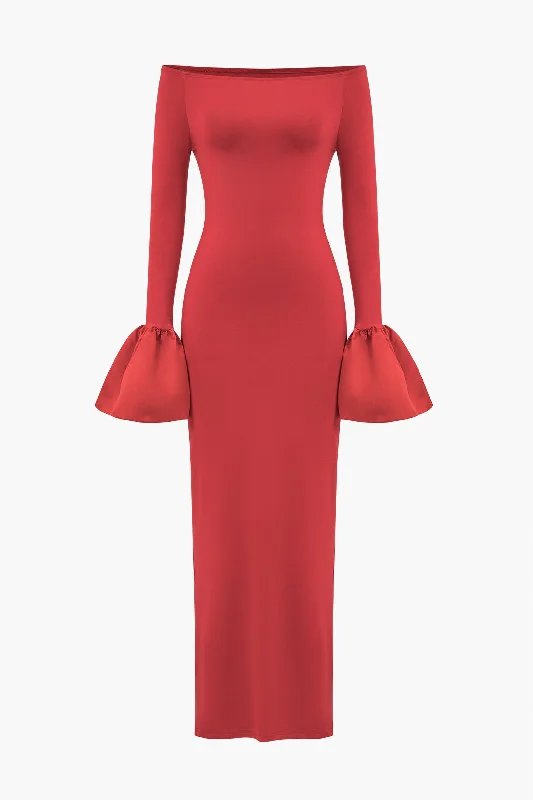 Maxi Dresses for Travel Photography in Scenic LocationsSolid Satin Off Shoulder Slit Maxi Dress