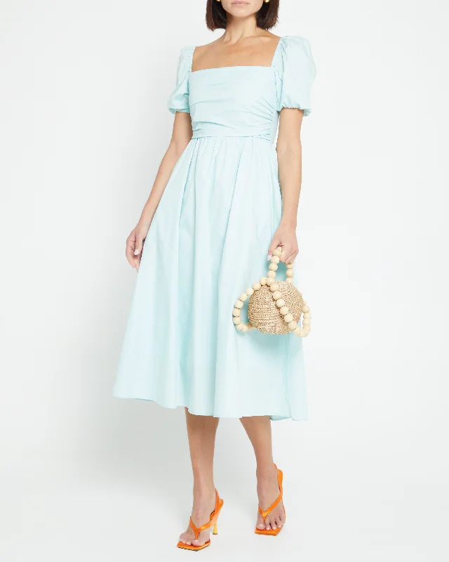 Maxi Dresses for Family Gatherings During HolidaysRiver Dress