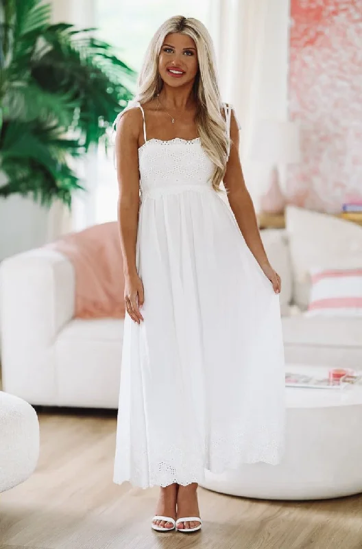 Color - block midi dress for a bold and contemporary statementAct Naturally Midi Dress - White
