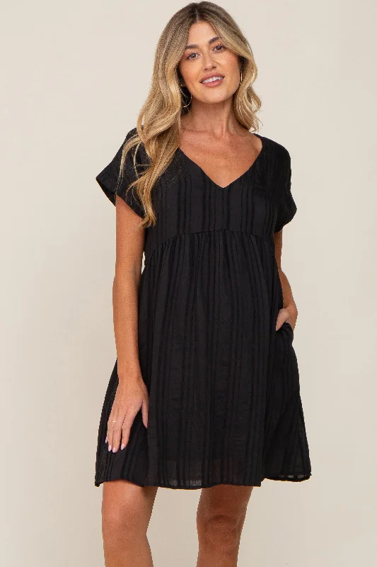 "Chiffon dresses for women with a flowy and light feel"Black Striped Pocketed Maternity Dress "Chiffon dresses for women with a flowy and light feel"Black Striped Pocketed Maternity Dress