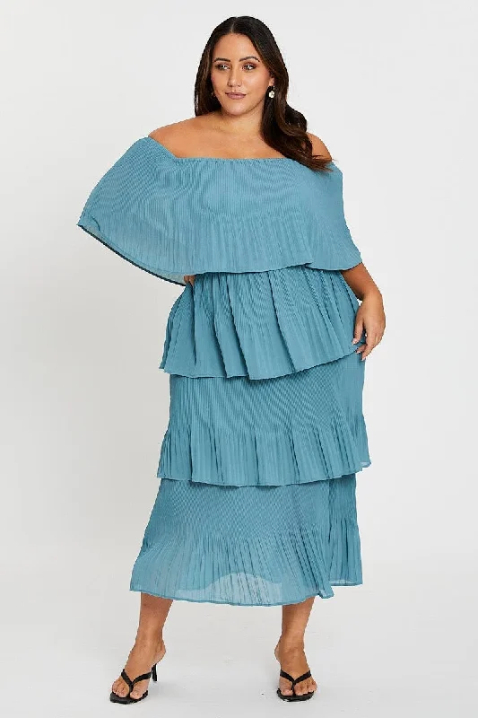 Midi dress for a family gathering in a casual settingBlue Off Shoulder Pleated Midi Dress