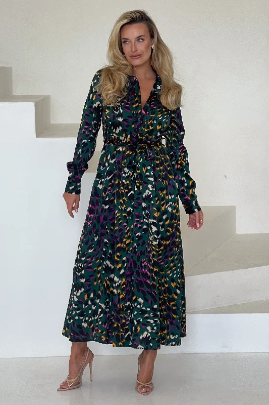 Bell - sleeve midi dress for a bohemian and stylish appearanceBrielle Green Animal Shirt Midi Dress