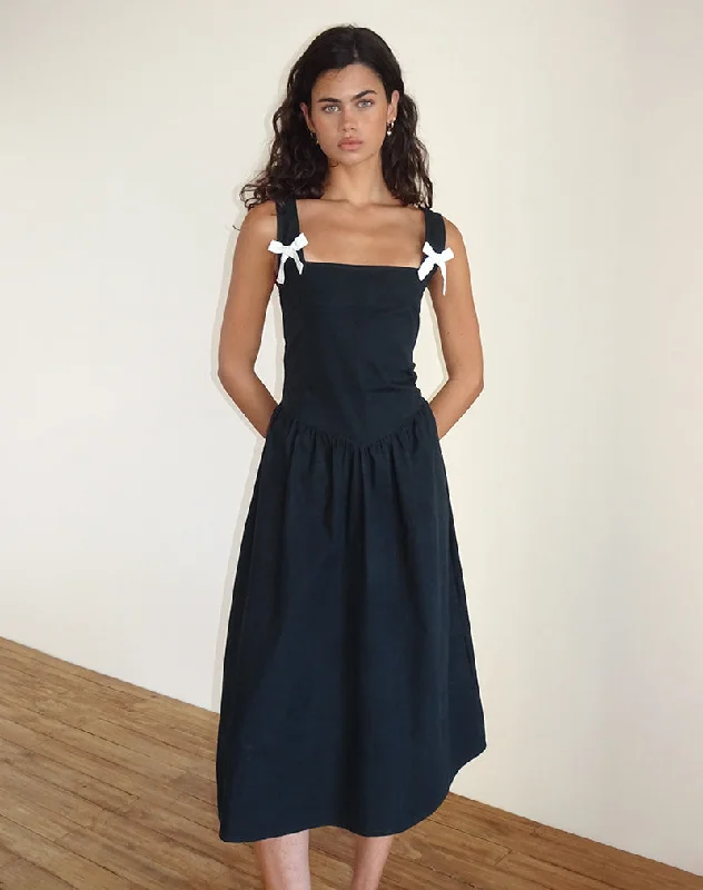 Turtleneck midi dress for a sophisticated and elegant styleClesiel Midi Dress in Tap Shoe with Off White Bows