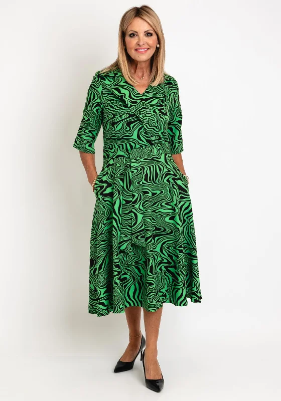 Plaid midi dress for a classic and preppy styleCoco Doll Erin Abstract Print Midi Dress, Green & Black