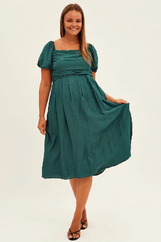 Mermaid - style midi dress for a figure - hugging and glamorous lookGreen Midi Dress Puff Sleeve Square Neck Lined Textured Mermaid - style midi dress for a figure - hugging and glamorous lookGreen Midi Dress Puff Sleeve Square Neck Lined Textured