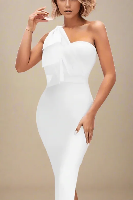 Long Party Dresses with Train for Ladies' Red Carpet EventsLesley Bandage Dress - Pearl White