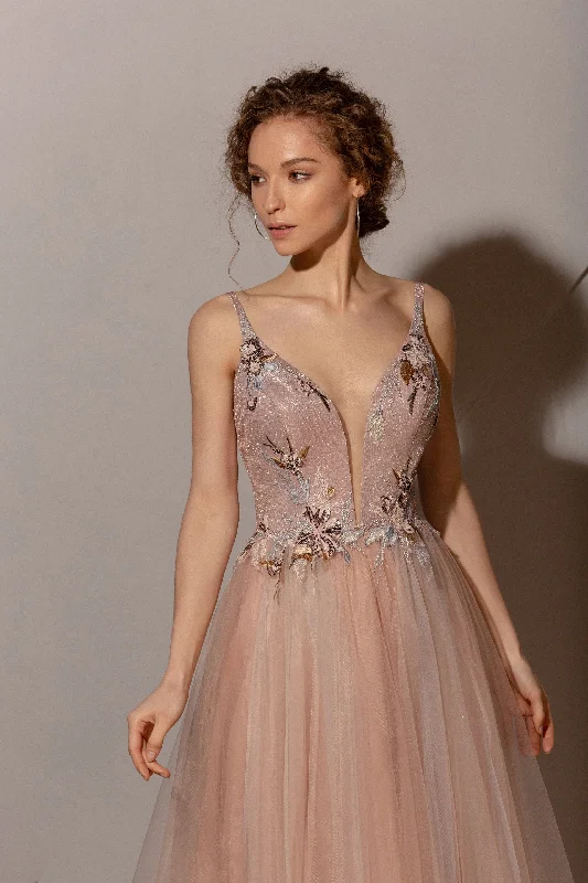 Party Dresses with Metallic Sequined Bodice and Chiffon Skirt and Sheer Back for Ladies' Glamorous and Sexy LookSpaghetti Strap Midi Party Dress Party Dresses with Metallic Sequined Bodice and Chiffon Skirt and Sheer Back for Ladies' Glamorous and Sexy LookSpaghetti Strap Midi Party Dress