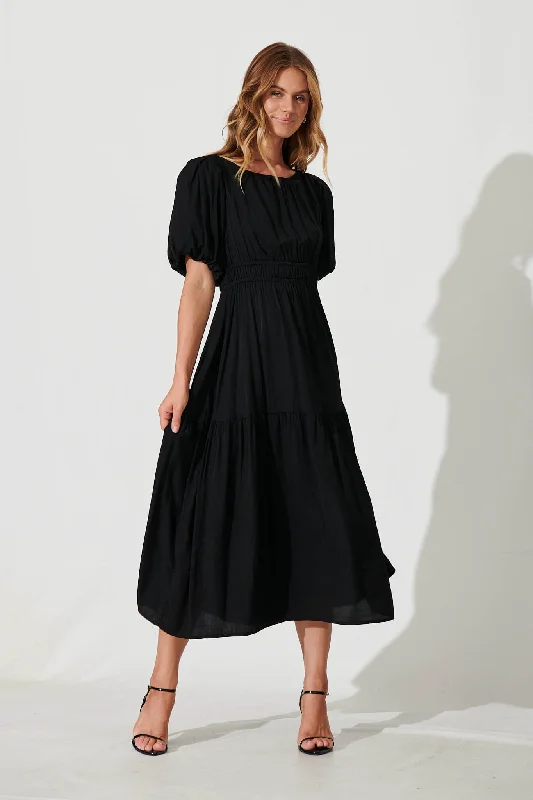 Plus size A - line midi dress with a flattering fitStargazer Midi Dress In Black
