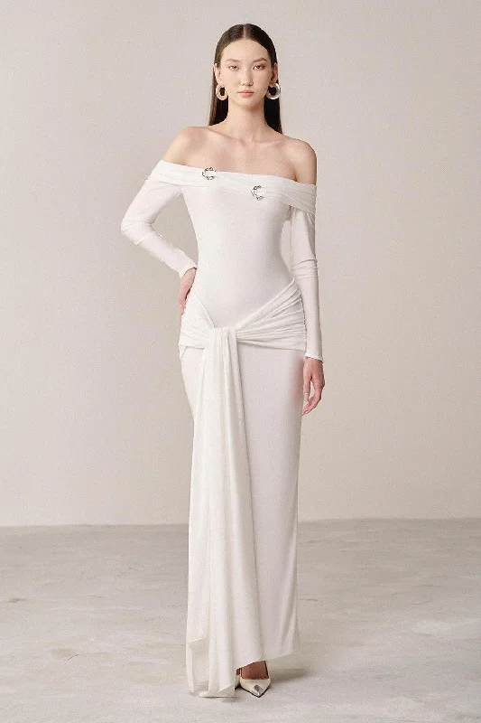 Party Dresses with Sequined Star Motifs and Sheer Sleeve and Ruffled Hem for Ladies' Celestial and Flirty LookWinal Sarong Off-Shoulder Spandex Maxi Dress Party Dresses with Sequined Star Motifs and Sheer Sleeve and Ruffled Hem for Ladies' Celestial and Flirty LookWinal Sarong Off-Shoulder Spandex Maxi Dress