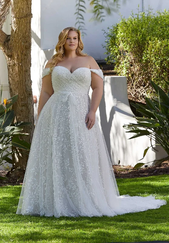 Exquisite hand - beaded wedding dress3394 Laurentina