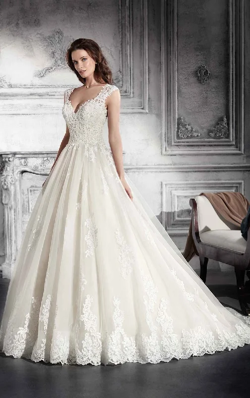 Multicultural - inspired wedding dress751