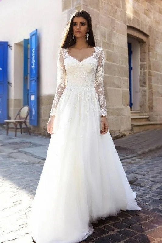 Button - down front wedding dress for a classic touchA-line Lace Long Sleeves Wedding Dress 2019 Spring Style Button - down front wedding dress for a classic touchA-line Lace Long Sleeves Wedding Dress 2019 Spring Style