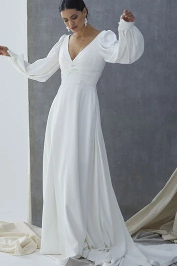Padded - bust wedding dress for added supportA Line Sexy V-neck Wedding Dress with Pockets and Train Padded - bust wedding dress for added supportA Line Sexy V-neck Wedding Dress with Pockets and Train