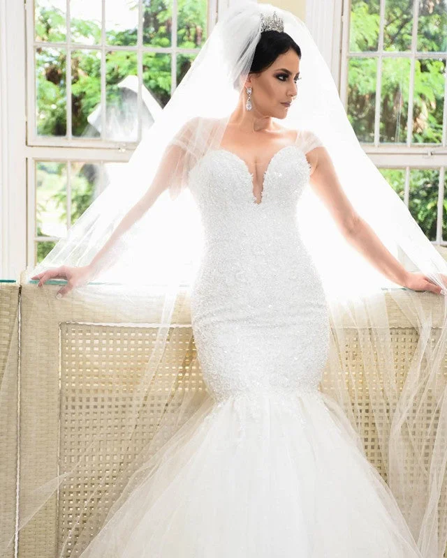 Tube Wedding Dresses with Beaded Waistband for a Simple and Chic StyleLace Mermaid Wedding Dress Tulle Off The Shoulder Tube Wedding Dresses with Beaded Waistband for a Simple and Chic StyleLace Mermaid Wedding Dress Tulle Off The Shoulder