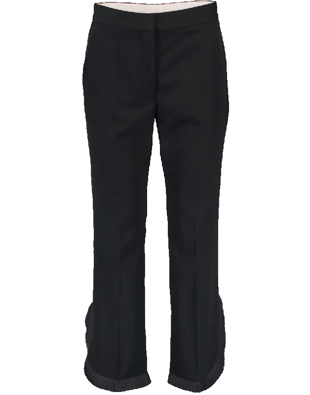 Pleated dress pants for women in a formal occasionAlizia Cropped Trouser