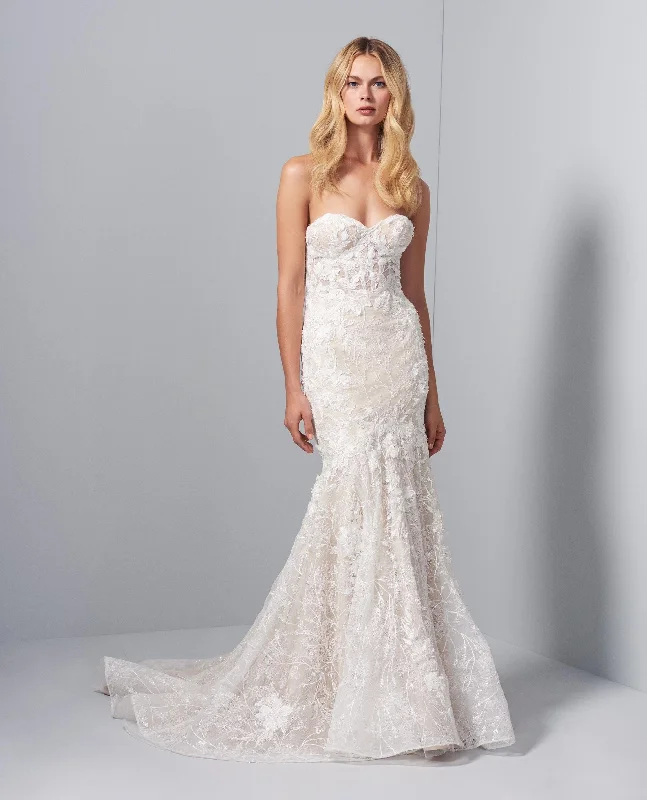 Wedding Dresses with Sequined Star Motifs and Sheer Sleeve and Ruffled Hem and Belt for a Celestial and Elegant LookAllison Webb Evie - Size 10