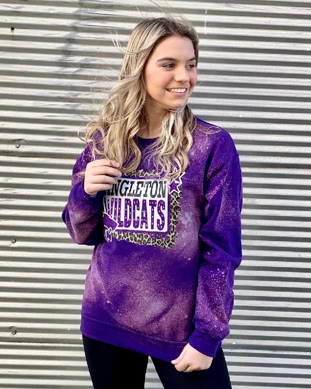 Women's button - down T - shirt in a classic styleAngleton Wildcats Bleached Sweater