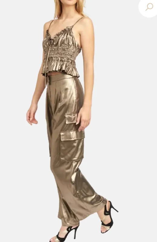 Striped wide leg jeans for women in a bold and trendy styleArnav Cargo Pant In Gold Striped wide leg jeans for women in a bold and trendy styleArnav Cargo Pant In Gold