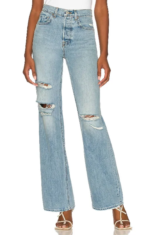 Plaid wide leg jeans for women in a preppy and trendy styleBrooklyn High Rise Straight In Lost Palms