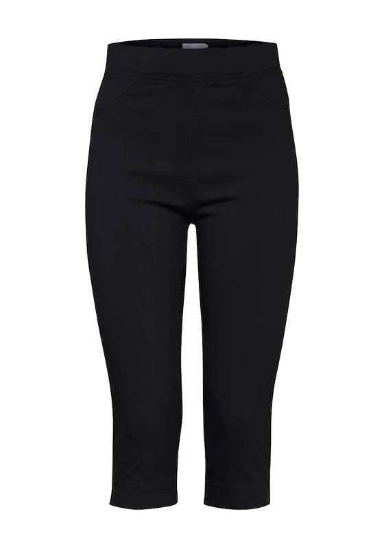 Ankle length dress pants for women in a versatile and formal styleB.Young Keira Slim Fit Capri Trousers, Copenhagen Night Ankle length dress pants for women in a versatile and formal styleB.Young Keira Slim Fit Capri Trousers, Copenhagen Night