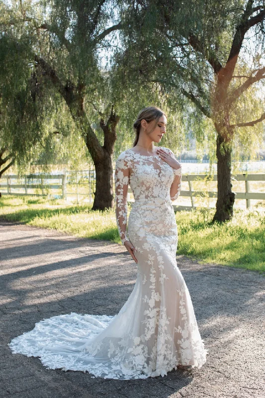 Dainty beaded wedding dress for a glamorous lookD3776