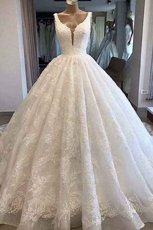 Cape - backed wedding dress for a dramatic entranceElegant Prom Dresses Ball Gown Stunning Beading Wedding Dress cg18124 Cape - backed wedding dress for a dramatic entranceElegant Prom Dresses Ball Gown Stunning Beading Wedding Dress cg18124
