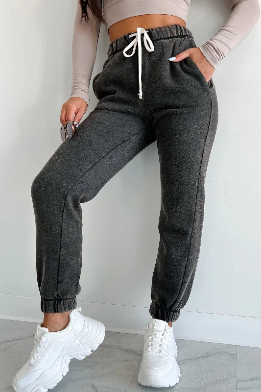 Cuffed wide leg jeans for women in a stylish and neat lookFinnegan Zenana Acid Wash Jogger Sweatpants (Ash Black)