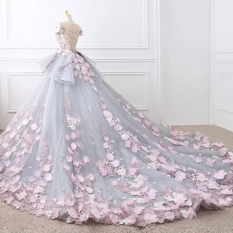Antique - inspired lace wedding dress with long sleevesFloral Lace Wedding Dresses Ball Gowns With 3D Flowers Antique - inspired lace wedding dress with long sleevesFloral Lace Wedding Dresses Ball Gowns With 3D Flowers