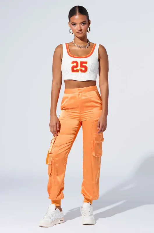 Printed wide leg jeans for women in a colorful and trendy styleFOR THE THRILL OF IT SATIN JOGGER