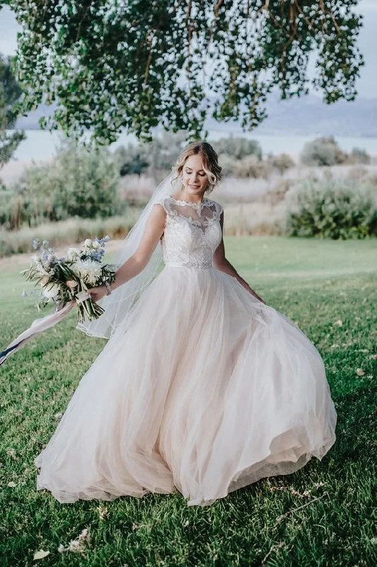 Sheath - style wedding dress with a slitIllusion Neckline Lace Bride Dress with Tulle Skirt Sheath - style wedding dress with a slitIllusion Neckline Lace Bride Dress with Tulle Skirt
