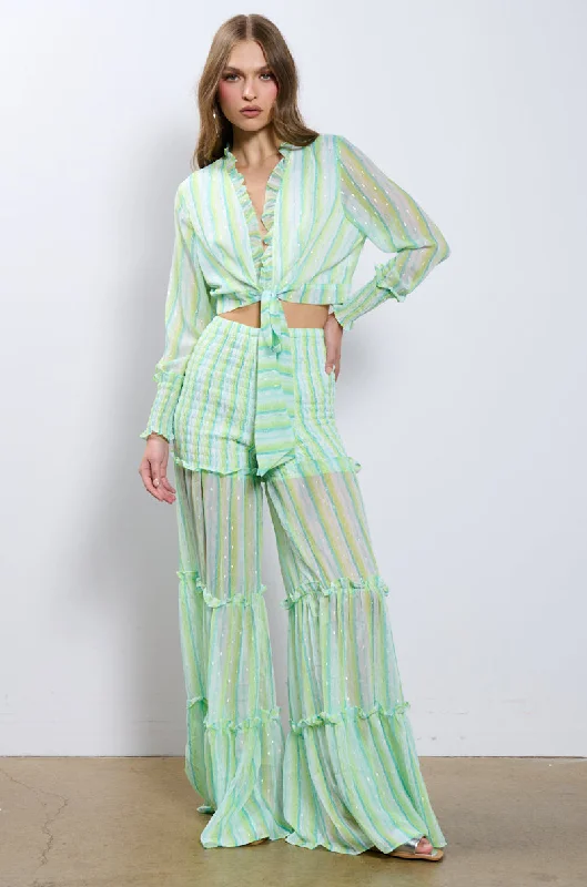 Flowy ankle pants for women in a romantic and feminine styleIN THE WIND SET