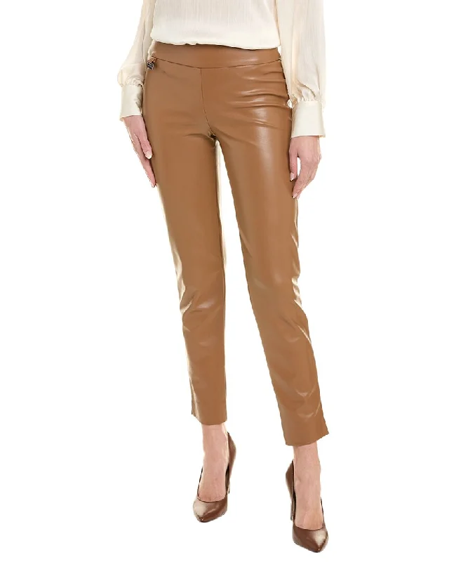 Ripped boyfriend jeans for women in a casual and cool styleJoseph Ribkoff Moto Pant Ripped boyfriend jeans for women in a casual and cool styleJoseph Ribkoff Moto Pant
