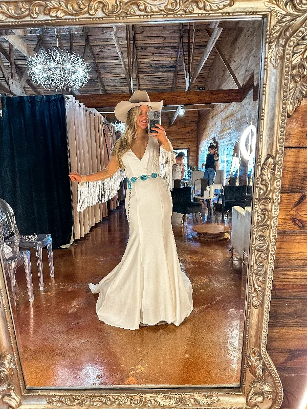 Silk - dupioni wedding dress for a luxurious feelLyndie Wedding Dress