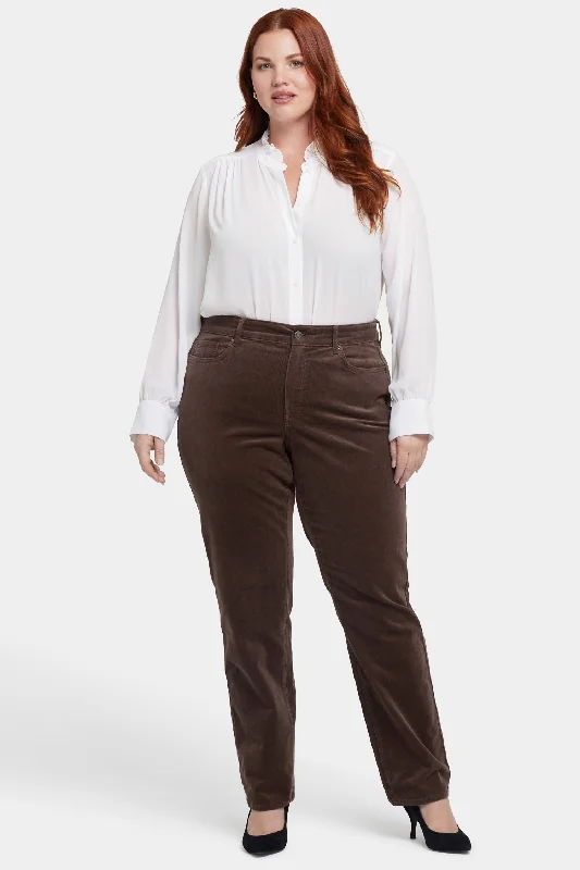 Thermal lined jogger pants for women in a warm and sporty styleMarilyn Straight Pants In Plus Size - Coffee Bean Thermal lined jogger pants for women in a warm and sporty styleMarilyn Straight Pants In Plus Size - Coffee Bean
