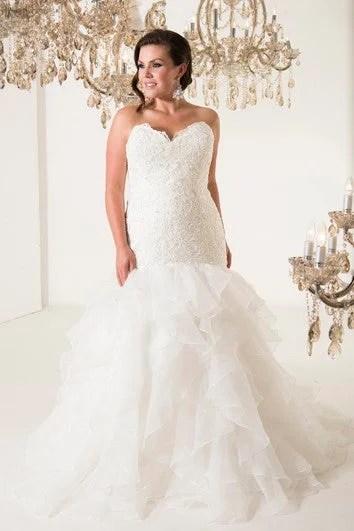 Maxi - length wedding dress for a grand lookMermaid Floor-Length Sweetheart Sleeveless Organza Chapel Train Lace-Up Back Appliques Dress Maxi - length wedding dress for a grand lookMermaid Floor-Length Sweetheart Sleeveless Organza Chapel Train Lace-Up Back Appliques Dress