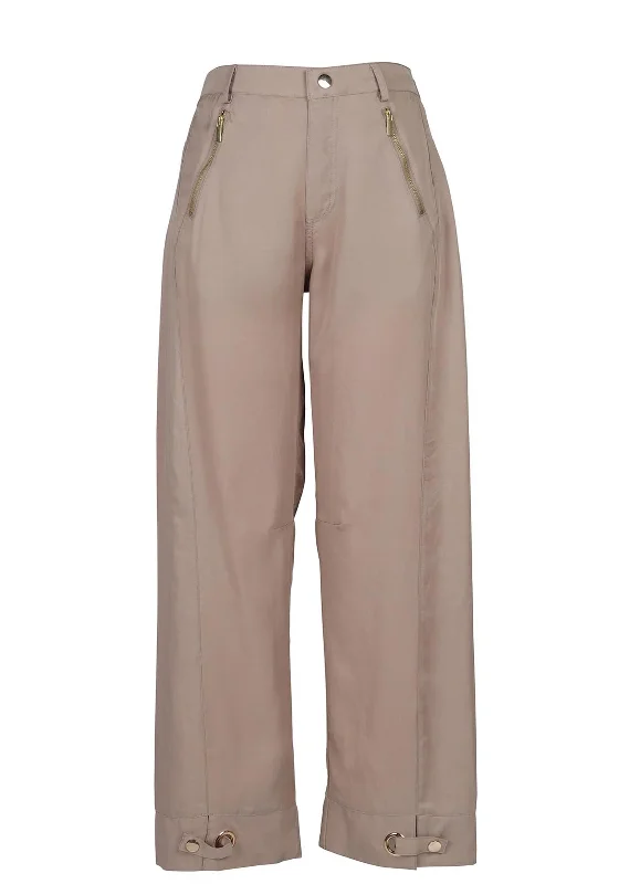 Pleated pants for women with a formal touchNu Denmark Tania Wide-Leg Trousers, Sea Sand Pleated pants for women with a formal touchNu Denmark Tania Wide-Leg Trousers, Sea Sand