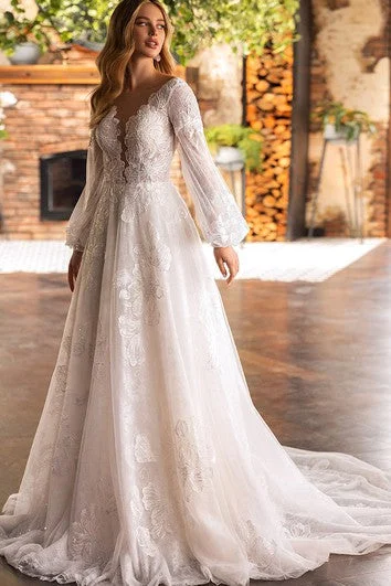 Navy - blue wedding dress for a sophisticated lookRomantic A Line Chiffon Scalloped Court Train Wedding Dress with Appliques Navy - blue wedding dress for a sophisticated lookRomantic A Line Chiffon Scalloped Court Train Wedding Dress with Appliques