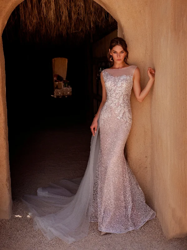 Dark - colored wedding dress for a mysterious brideSleeveless Mermaid Wedding Dress Dark - colored wedding dress for a mysterious brideSleeveless Mermaid Wedding Dress