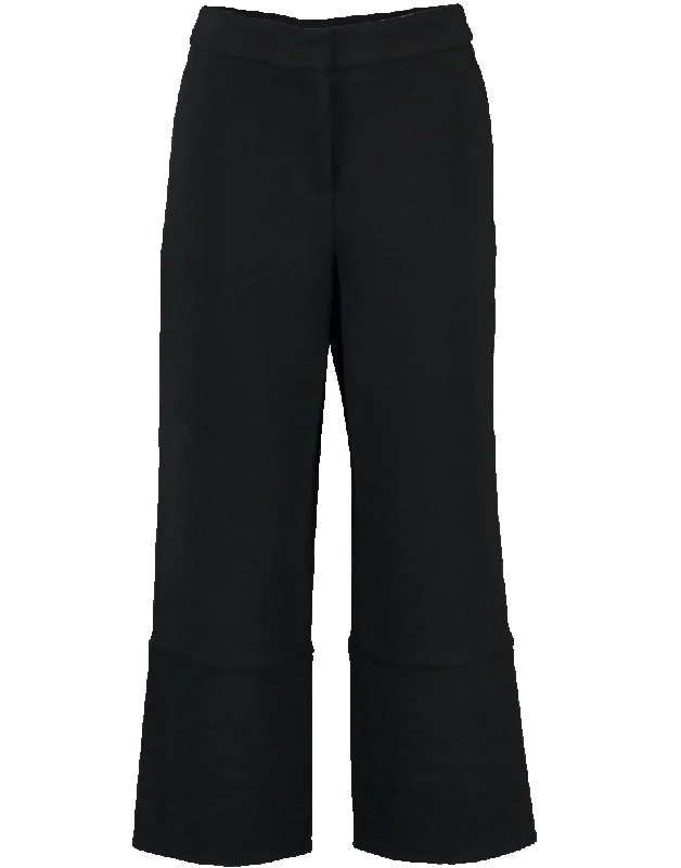 Lightweight cycling pants for women in a sporty and comfortable styleSlim Pant