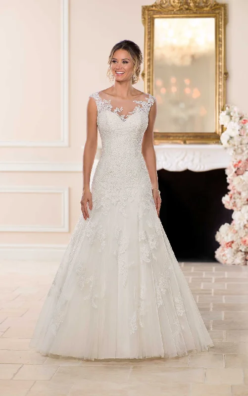 Halter Neck Wedding Dresses with High Low Hem for a Modern Twist6748