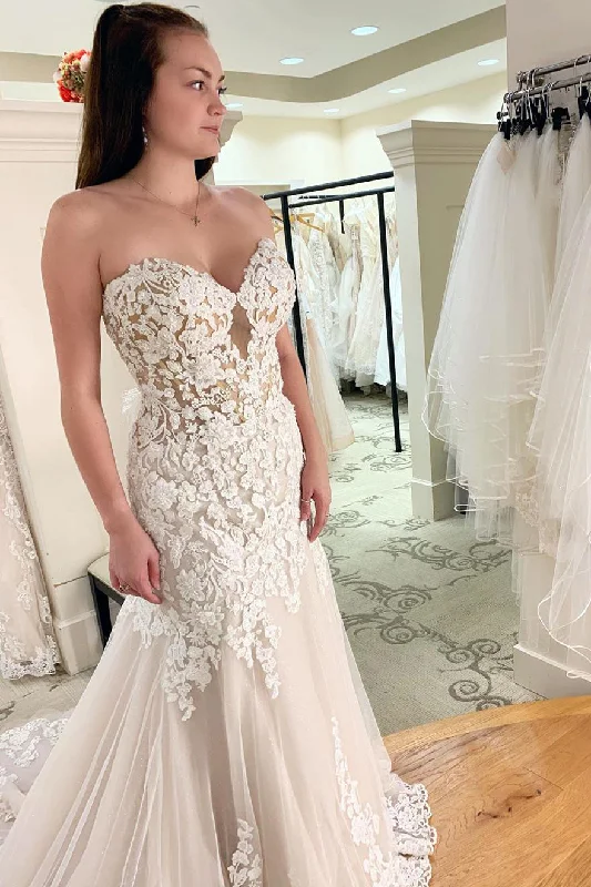 Long - sleeved Victorian - style wedding dressPrincess Long Sweetheart Mermaid Ivory Wedding Dress with Lace