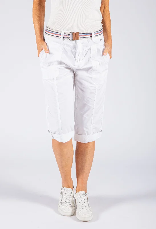 Ripped skinny jeans for women in a edgy styleTurn Up Detail 3/4 Lengths with Belt